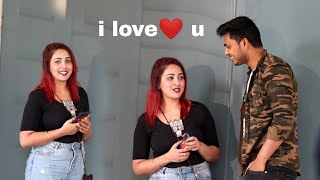 करोड़ों की मालिकिन से हुआ प्यार वाराणसी में😍 proposing prank on delhi girl  crazy vishal [upl. by Bashee]