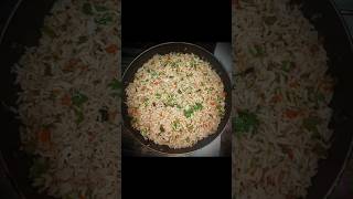 Veg fried rice recipe vegfriedrice vegfriedricerecipe foodshorts ytshorts shortsfeed [upl. by Selda978]