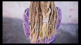 Mountain Dreads  Dreadlock Hairstyles  Using the Spiralock Bendable wire Dread tie [upl. by Htial663]