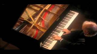 Barenboim on Beethoven quotPathetiquequot 3rd movement [upl. by Ihel]