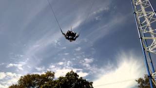 Slingshot de Six Flags México con los actores de La CQ [upl. by Chivers251]