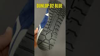 Дишащи работни обувки Dunlop 02 син цвят [upl. by Essirehs]