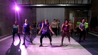 LA RESPUESTA REMIX  GUSTAVO AQUINO  ZUMBA [upl. by Akeemahs]