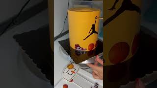 Decorando tarta baloncesto 🏀 tartadecoration cakedecorating cakes [upl. by Zachar]