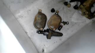 Honda TrX 250 ex topend tear down valves knockin1 [upl. by Noreen]