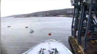 Ocean Liner Queen Elizabeth 2 arrives on the River Clyde [upl. by Larimer960]