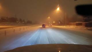 Manejando en la nieve en Pasco WA 12122016 [upl. by Harod]