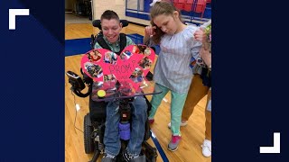 Sweet Midway High School promposal captures hearts [upl. by Joell]