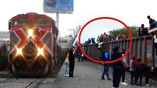 ¡Llegó LA BESTIA Así suben LOS MIGRANTES AL TREN de una NUEVA CARAVANA MIGRANTE en Irapuato [upl. by Anivel491]