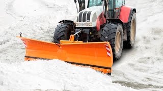 Fliegl AgroCenter im Einsatz Schneeschild „Mammut“  Schneeräumen extrem Schneepflug [upl. by Montague]