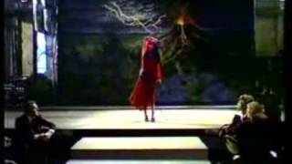 Kate Bush  Wuthering Heights Live [upl. by Dav]