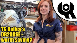 Suzuki DR200SE farm spec  inspection with Tool Girl Holley 1863 [upl. by Namyaw]