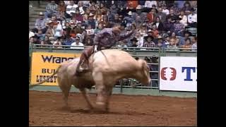 Ervin Williams vs Bell Bottoms  94 PBR Ft Worth 79 pts [upl. by Ajim]