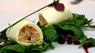 Canneloni van witte chocolade met kreeftsalade [upl. by Nahsin]