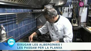 Recepta Albergínies farcides de mozzarella a el restaurant Tast Mercadal [upl. by Fairman]