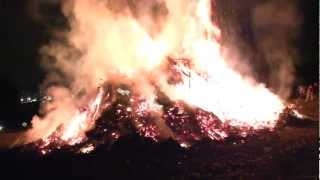 Lörrach Burg Rötteln Scheibenfeuer mit Fasnachtsfeuer 25022012 [upl. by Ymas]