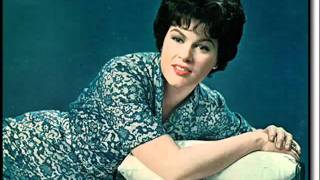 Patsy Cline  The Wayward Wind lyrics [upl. by Epner]