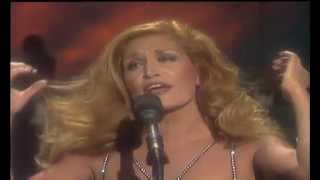 Dalida  Er war gerade 18 Jahr 1981 [upl. by Whorton]