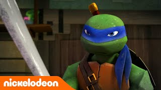 Teenage Mutant Ninja Turtles  Eerste gevecht  Nickelodeon Nederlands [upl. by Ennaeerb]