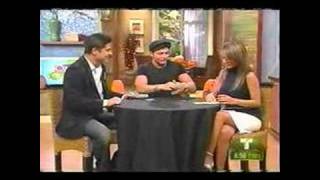 Illusionist David Darkstone on Telemundo close up magic [upl. by Mccallion]