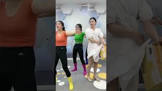 Your clothes are too much for you Chinese diet coach succeeds in dieting dance diet [upl. by Alvinia]