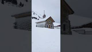 LA PLACE DU VILLAGELa Chapelle Sainte Anne au Col des Aravis 1498mAravisPays de Savoie [upl. by Feldman838]