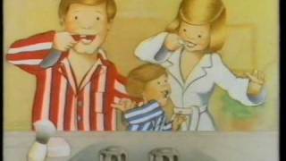 Aquafresh toothpaste family  animated 1980s [upl. by Bugbee]