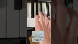 HOW TO PLAY A TURN GRUPPETTO piano music musictheory [upl. by Ruthe]