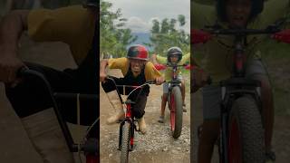 LA CARRERA DE BMX 😮😮 comedy funny humor [upl. by Nyleuqaj50]