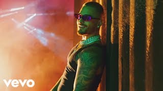 Maluma  Me Enamore de Ti Music Video [upl. by Innavoeg]