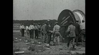 Elektriciteitskabel van Amsterdam naar Diemen in 1922 aangelegd [upl. by Llenreb]