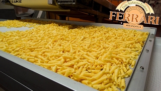 Pastificio Ferrari  Production Emilian Pasta  Produzione Garganelli Tipici Emiliani [upl. by Prue]