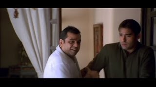 Akshaye Khanna amp Arshad Warsi goes to Paresh Rawal and tells him to get married Hulchul [upl. by Metzgar]