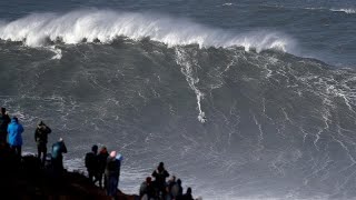 Nazaré in Portugal  Ritt auf der Riesenwelle [upl. by Knutson]