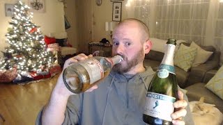 Wine Reviews Barefoot Bubbly Moscato Spumante amp Pink Moscato  TheWineStalkernet [upl. by Assetniuq]