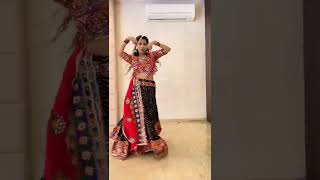 Maine Payal Hai Chhankai Nainee Saxena Choreography FalguniPathakNavratri [upl. by Merrielle]