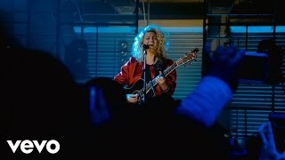 Tori Kelly  Hollow Live at The Year In Vevo [upl. by Isayg968]