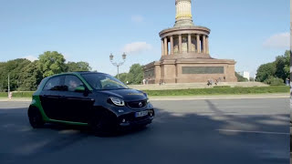 La smart forfour se décline en électrique [upl. by Coriss620]