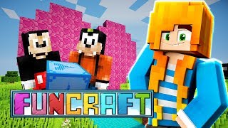 GIFTS AND PRANKS  Minecraft FunCraft  Ep01  Marielitai Gaming [upl. by Erehpotsirhc]