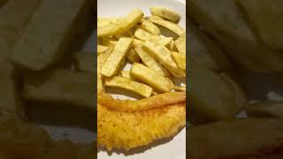 The Best Fish amp Chips in London  Poppies Soho  Foodie in London [upl. by Larkin]