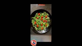 Lets make Rucola salat with cherry 🍒 tomatoesGio and Beth ChannelLa cucina 👨‍🍳 [upl. by Licna]