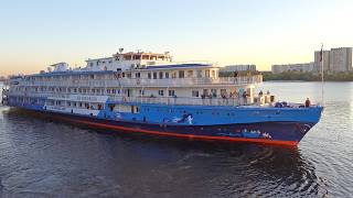 How River Ship Nekrassov Said Goodbye to Moscow [upl. by Brigham]