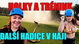 HOLKY A TRÉNINK  PRASKLÁ HADICE  VLOG [upl. by Emolas]