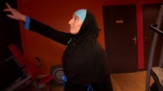 Une salle de sport réservée aux femmes au Raincy crée la polémique  0110 [upl. by Aay630]