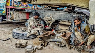 Repair of Broken Trunnion Shaft of Pakistani Mechanic fine Suspension Trunnion Shaft [upl. by Forland]