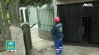 Vecinos invasores levantan muro en medio de la vía pública y hasta una casa de 3 pisos [upl. by Kinchen]