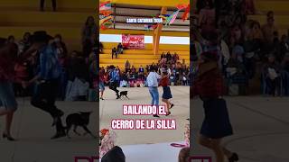 Las escuelas de Oaxaca aún presentan esos bailables de antaño [upl. by Elok]