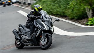 Kymco AK 550i ABS Premium Má se Tmax bát [upl. by Zzaj718]