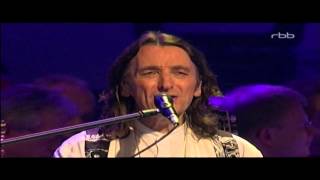 Live in Berlin Its Raining Again by Roger Hodgson  Voice of Supertramp with Orchestra [upl. by Reilly]