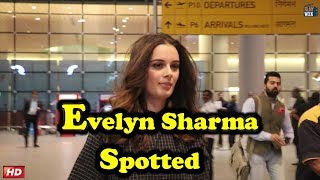 Evelyn Sharma Spotted At Airport [upl. by Nisay]